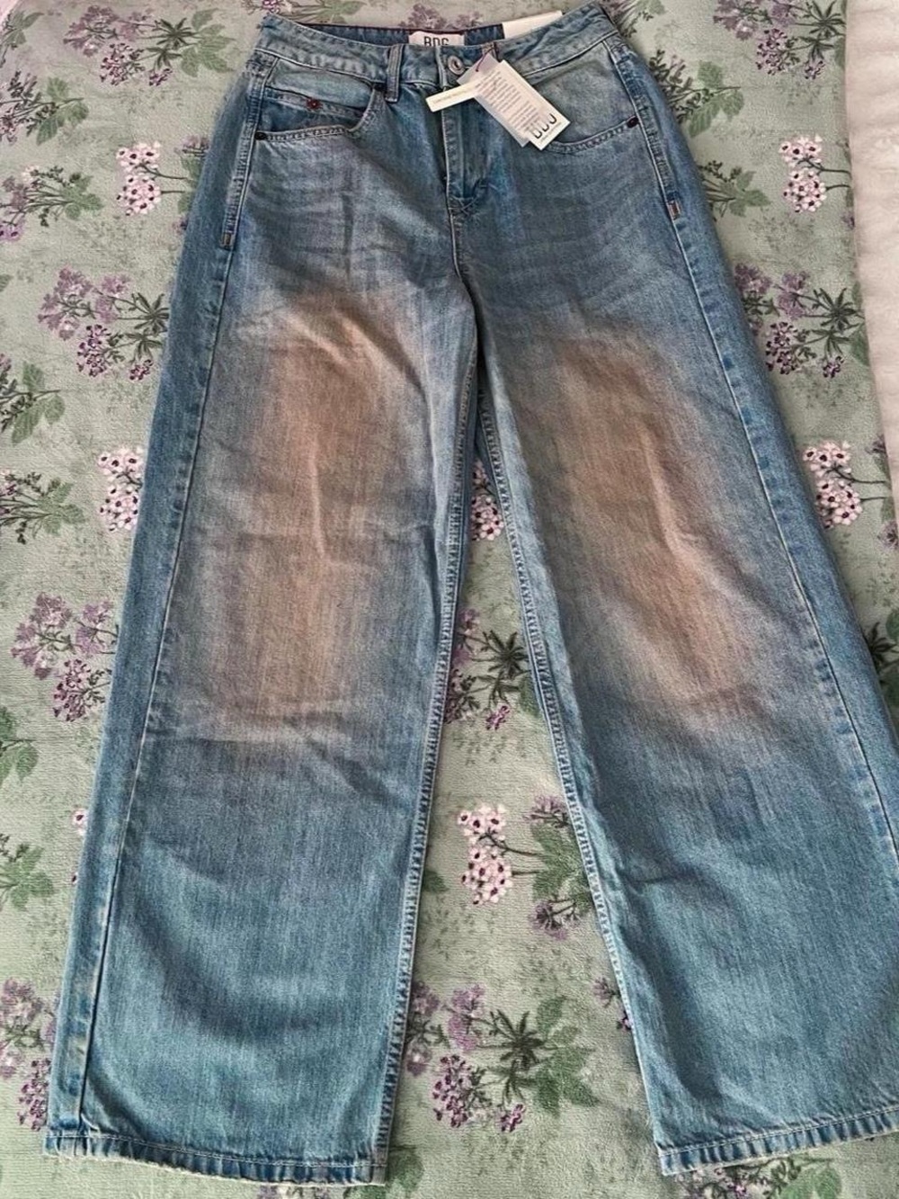 BDG Jaya Wash Effect Baggy Boyfriend Jeans 💙